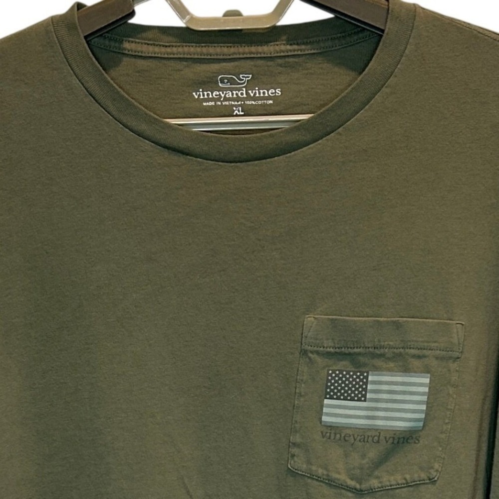 Vineyard Vines‎ Shirt XL Mens Olive Green Long Sleeve American Flag Pocket Tee